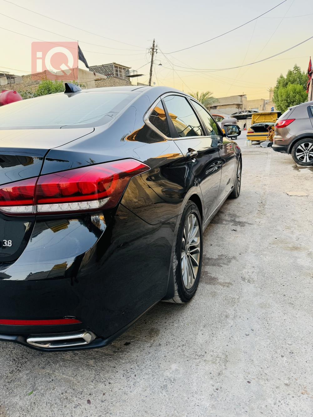 جنسس G80